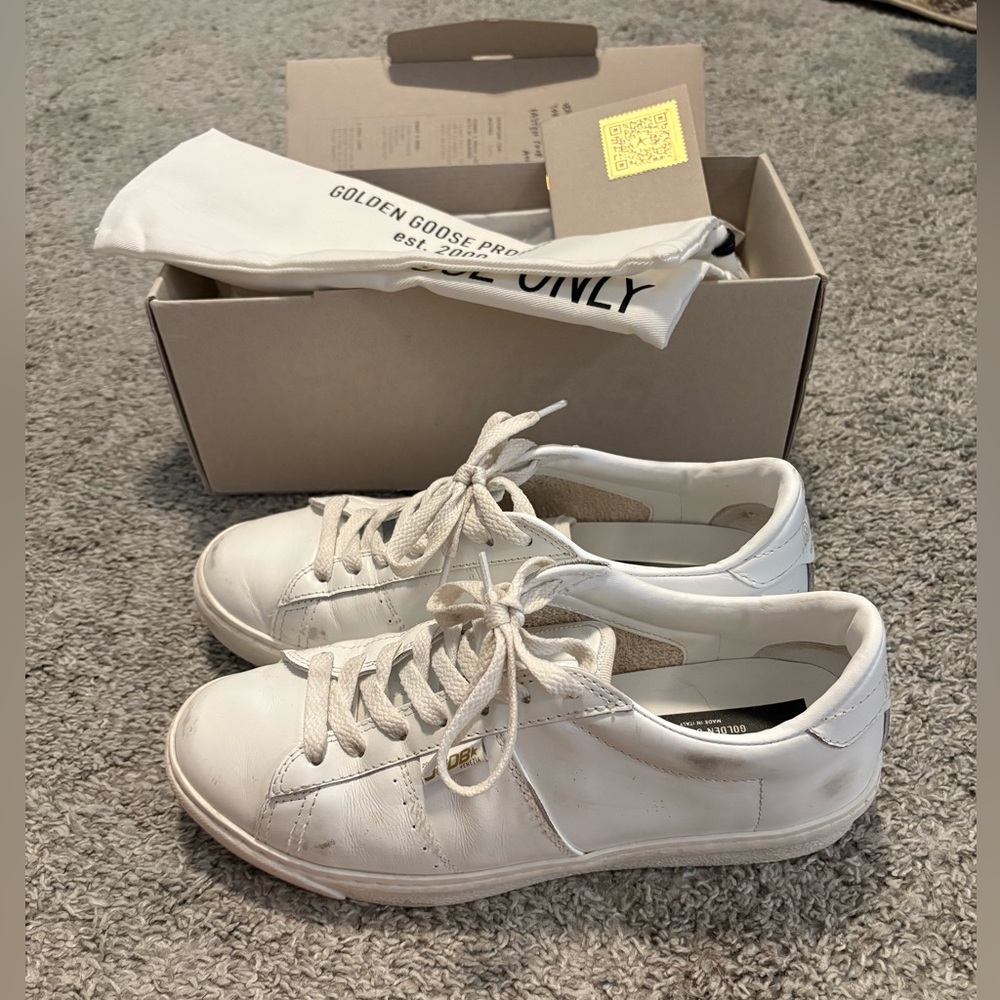 Golden goose leather sneaker size 39